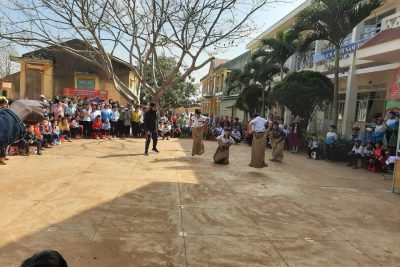 NHÀ TRƯỜNG TỔ CHỨC CÁC TRÒ CHƠI DÂN GIAN ĐẦU XUÂN 2020