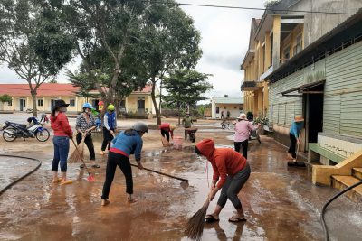Trường Tiểu học Lê Quý Đôn tổng vệ sinh trường lớp phòng chống dịch Covid-19